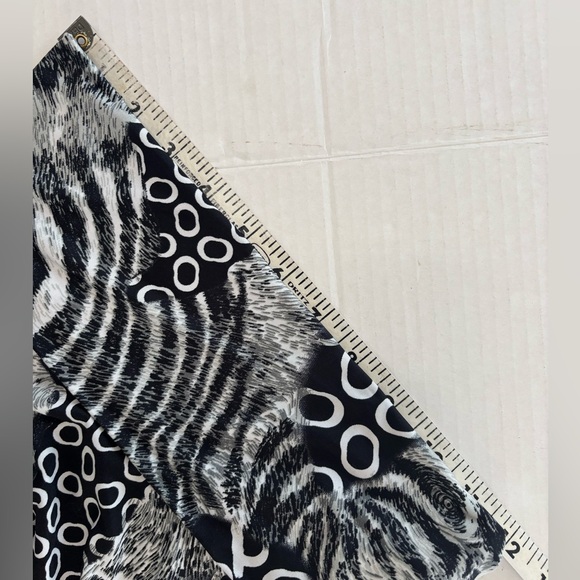 LAPIS Black and White Print Fold Over Waist Skirt Size Small - Picture 6 of 6